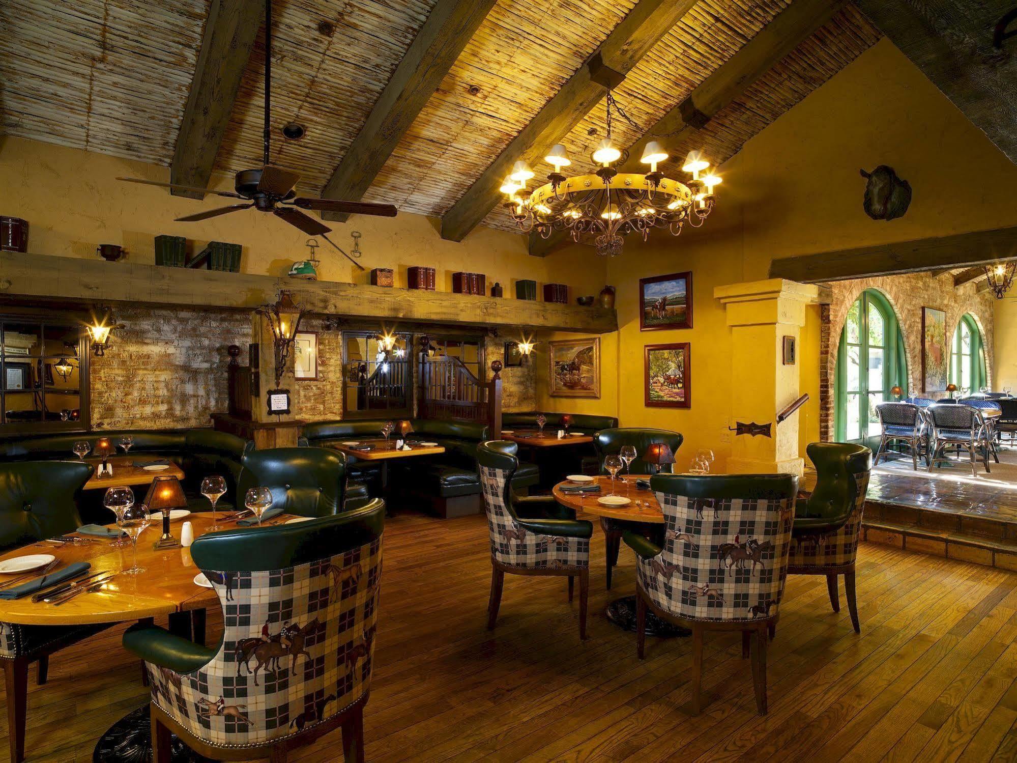 Harris Ranch Inn And Restaurant Huron Exterior photo